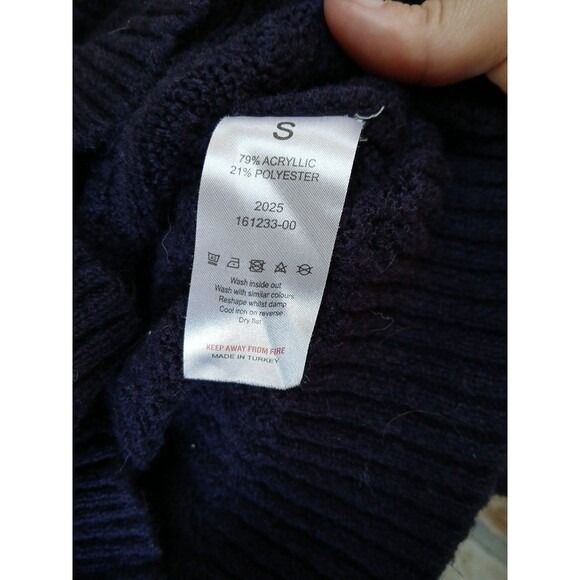 Cupcake Clothing Co Turtle Neck Sweater Size Small Purple - Picture 5 of 6